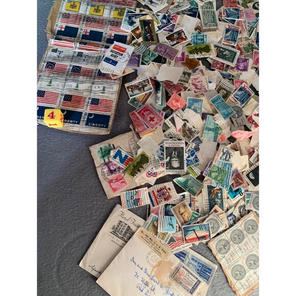 Vintage Postage Stamp Collection - Picture 6 of 15